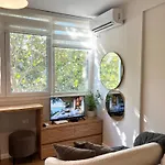 Апартаменты Cozy Near Center