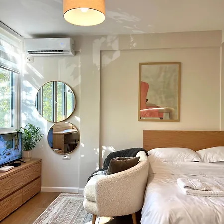 Cozy Near Center