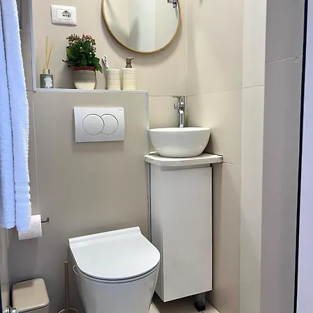 Cozy Near Center Apartamento