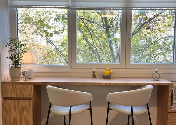 Cozy Near Center 地拉那