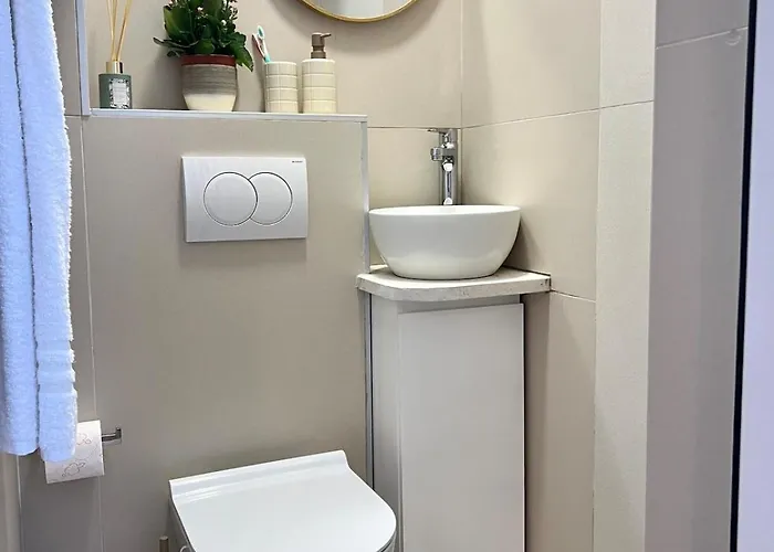 Cozy Near Center Appartamento