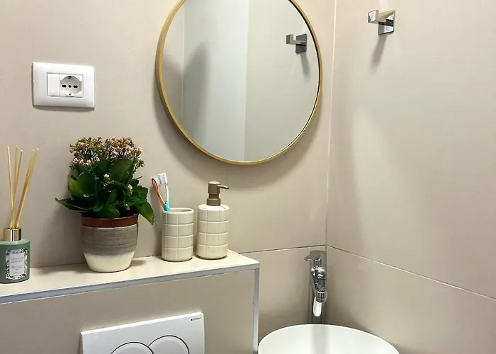 Cozy Near Center 公寓 *