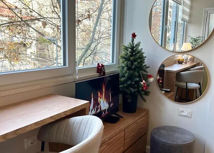 Cozy Near Center 公寓 地拉那
